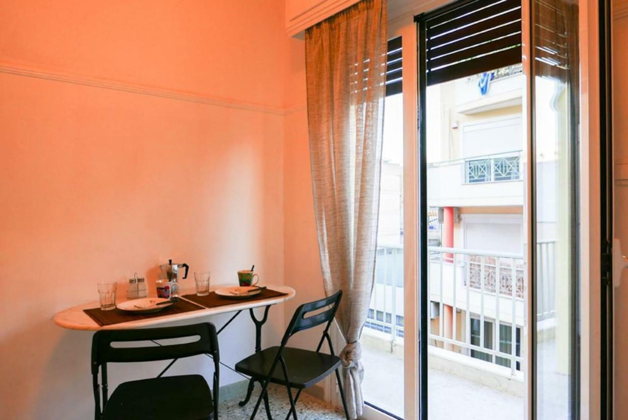 Koukaki Tina'S Place Apartamento Atenas Exterior foto